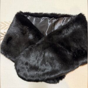 Elegant Black Faux Fur Wrap